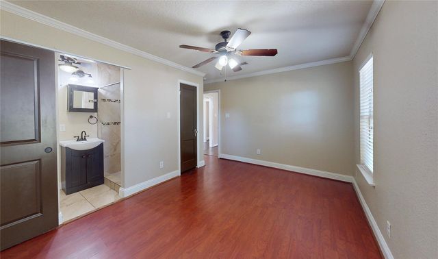 511 Pearl Street, Baytown, TX 77520