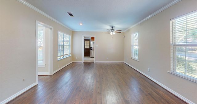 511 Pearl Street, Baytown, TX 77520