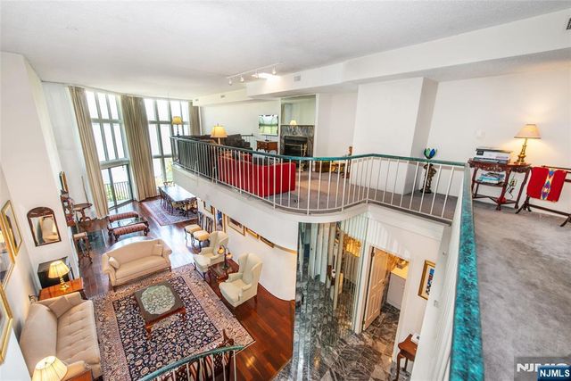 1360 Hamburg Turnpike 708, Wayne, NJ 07470