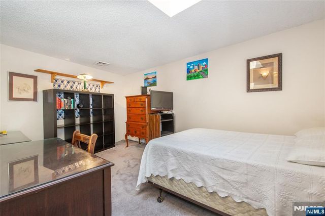 1360 Hamburg Turnpike 708, Wayne, NJ 07470