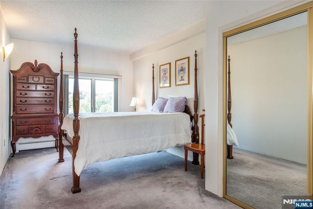 1360 Hamburg Turnpike 708, Wayne, NJ 07470