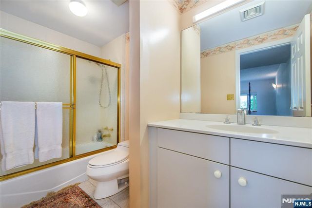 1360 Hamburg Turnpike 708, Wayne, NJ 07470