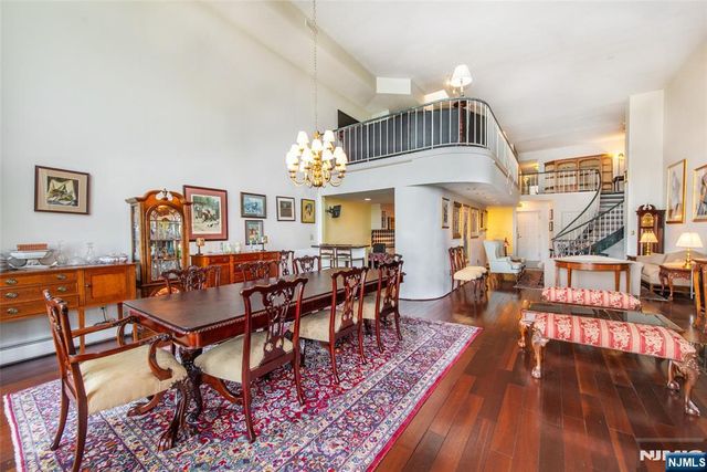 1360 Hamburg Turnpike 708, Wayne, NJ 07470