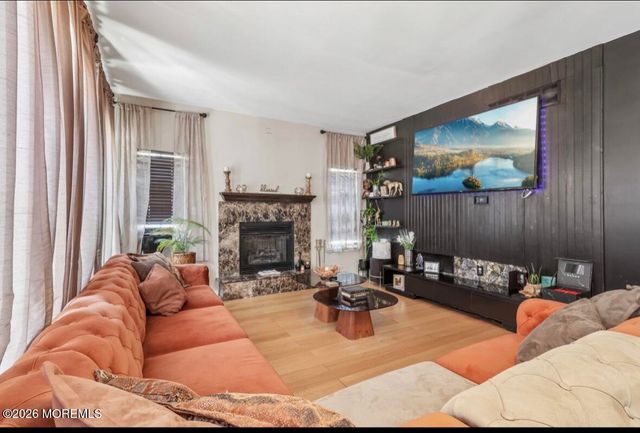 34 1st Street, Manchester, NJ 08759