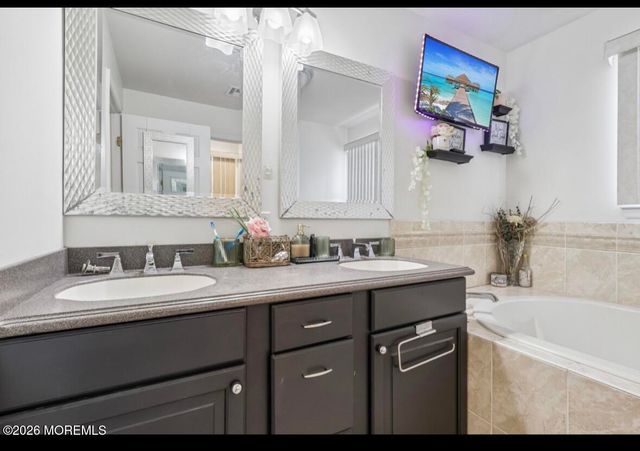 34 1st Street, Manchester, NJ 08759