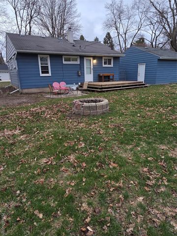 6465 Monrovia Drive, Waterford Charter Township, MI 48329
