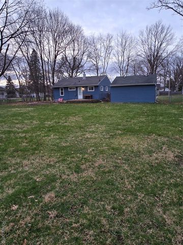 6465 Monrovia Drive, Waterford Charter Township, MI 48329