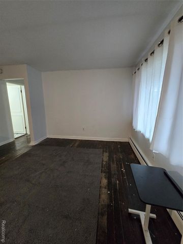 6465 Monrovia Drive, Waterford Charter Township, MI 48329