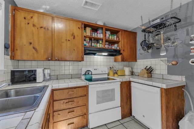 1600 Damon Street, Other, GA 31415