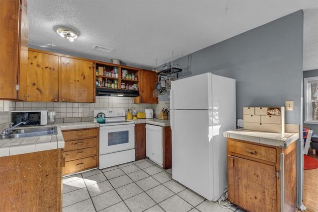 1600 Damon Street, Other, GA 31415