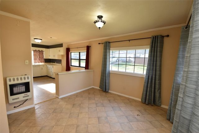 1131 N Highland Street, Seminole, OK 74868