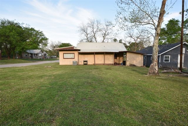 1131 N Highland Street, Seminole, OK 74868