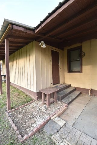 1131 N Highland Street, Seminole, OK 74868