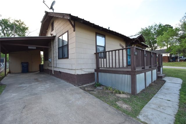 1131 N Highland Street, Seminole, OK 74868