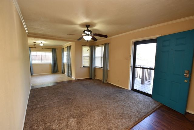 1131 N Highland Street, Seminole, OK 74868