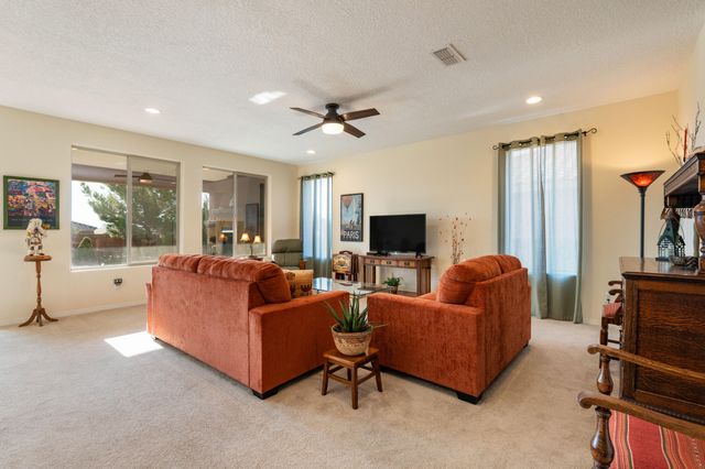 2320 Komatke Trail NW, Albuquerque, NM 87120