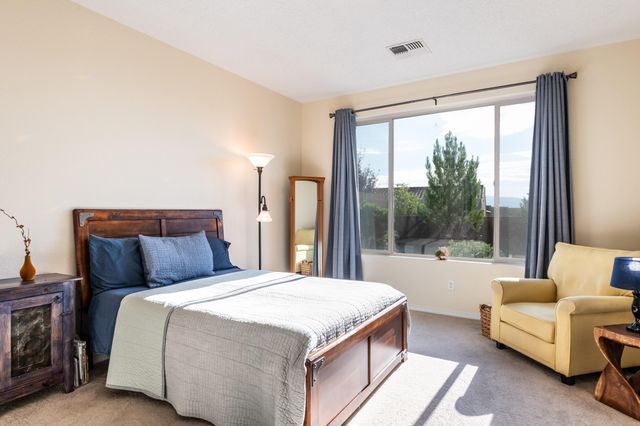 2320 Komatke Trail NW, Albuquerque, NM 87120