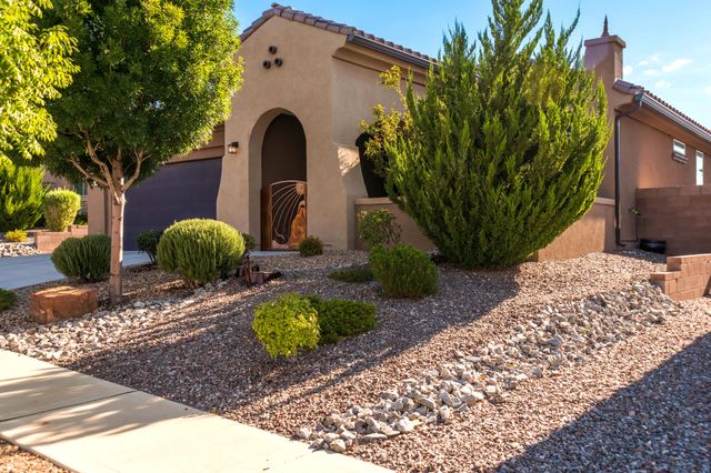 2320 Komatke Trail NW, Albuquerque, NM 87120