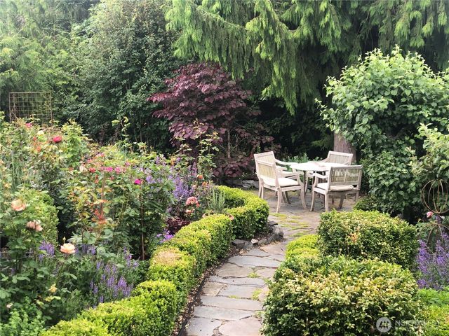 22843 Tranquility Place NE, Kingston, WA 98346