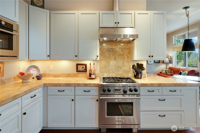 22843 Tranquility Place NE, Kingston, WA 98346