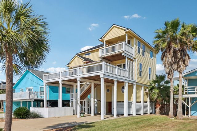 206 China Clipper Drive, Freeport, TX 77541