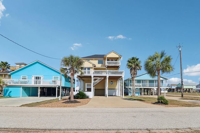 206 China Clipper Drive, Freeport, TX 77541