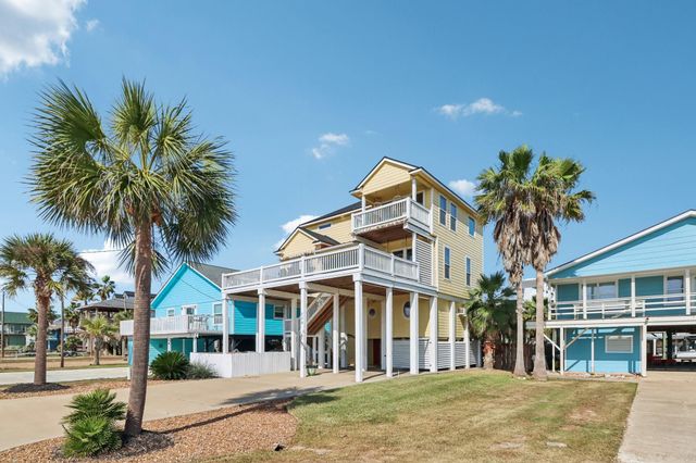 206 China Clipper Drive, Freeport, TX 77541