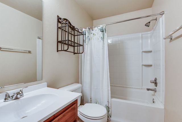 2113 SE 8th Street, Moore, OK 73160