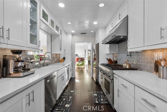 5481 Ocean View Boulevard, La Canada Flintridge, CA 91011