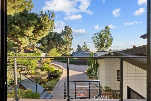 5481 Ocean View Boulevard, La Canada Flintridge, CA 91011