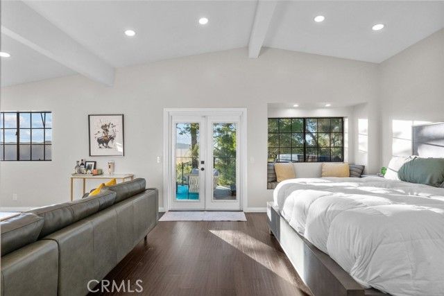 5481 Ocean View Boulevard, La Canada Flintridge, CA 91011