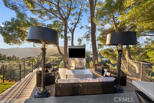 5481 Ocean View Boulevard, La Canada Flintridge, CA 91011