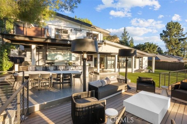 5481 Ocean View Boulevard, La Canada Flintridge, CA 91011