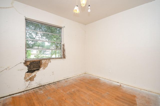 4231 S Acres Drive, Houston, TX 77047
