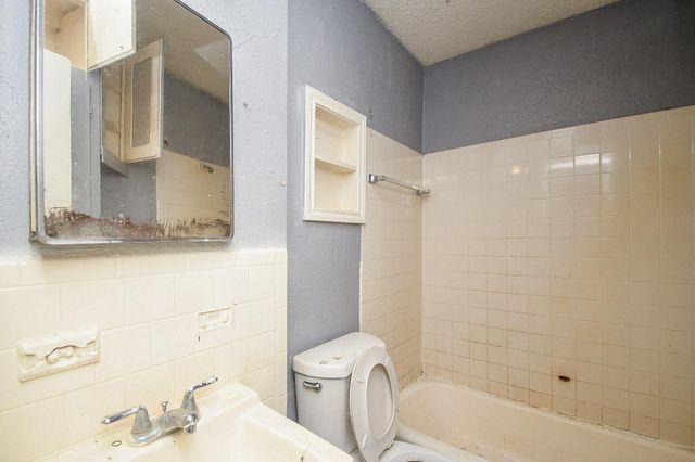 4231 S Acres Drive, Houston, TX 77047