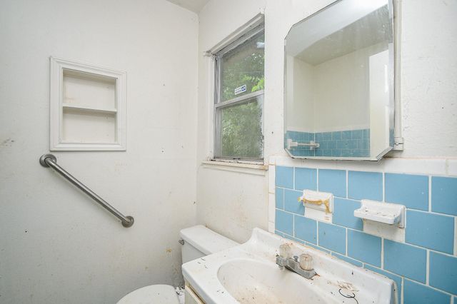 4231 S Acres Drive, Houston, TX 77047