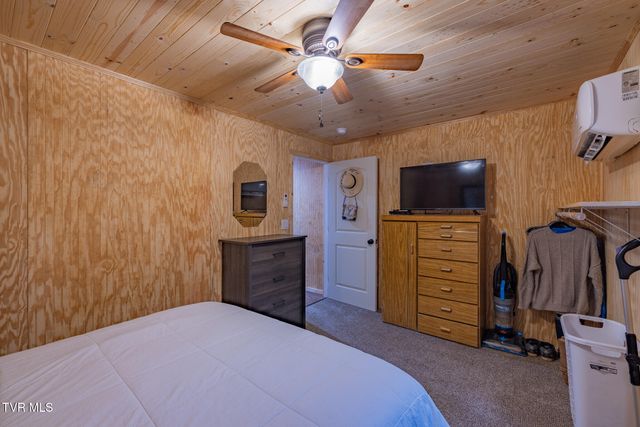 4966 Old Asheville Highway, Flag Pond, TN 37657