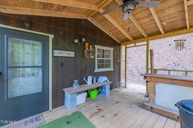 4966 Old Asheville Highway, Flag Pond, TN 37657