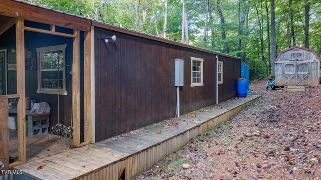 4966 Old Asheville Highway, Flag Pond, TN 37657