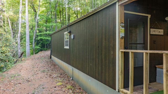 4966 Old Asheville Highway, Flag Pond, TN 37657