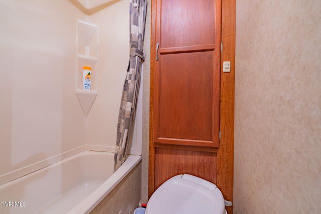 4966 Old Asheville Highway, Flag Pond, TN 37657