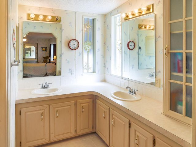 6092 SOUTHERN OAKS DRIVE SE, Winter Haven, FL 33884