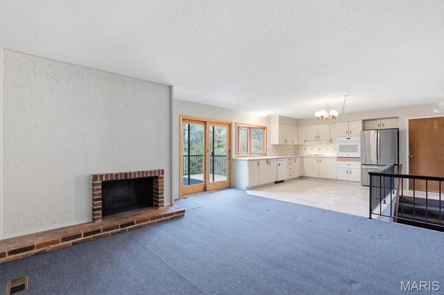 2181 Cherrycove Court, Maryland Heights, MO 63043