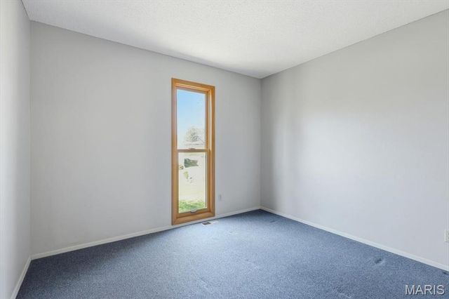 2181 Cherrycove Court, Maryland Heights, MO 63043