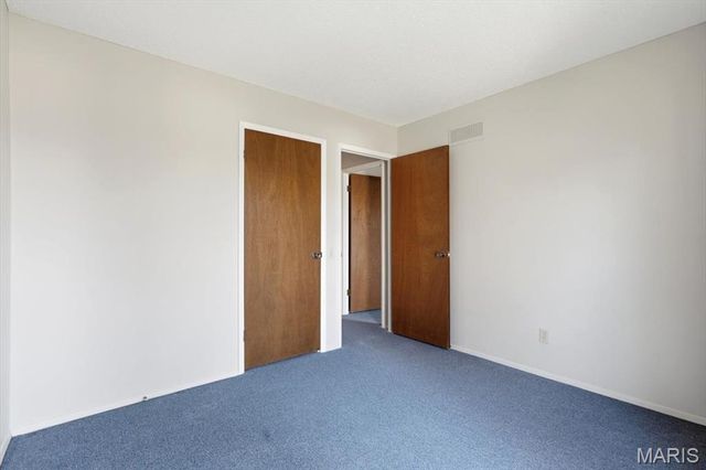 2181 Cherrycove Court, Maryland Heights, MO 63043