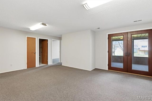 2181 Cherrycove Court, Maryland Heights, MO 63043