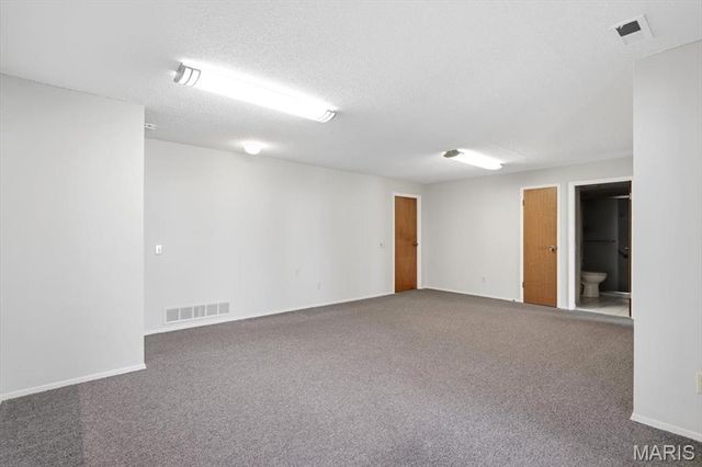 2181 Cherrycove Court, Maryland Heights, MO 63043