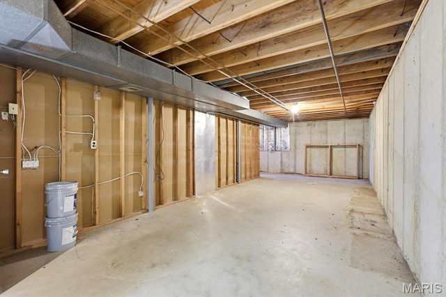 2181 Cherrycove Court, Maryland Heights, MO 63043