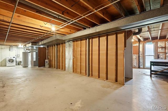 2181 Cherrycove Court, Maryland Heights, MO 63043