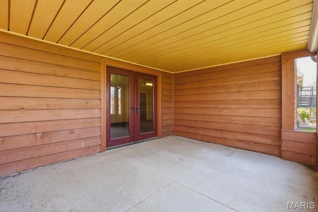 2181 Cherrycove Court, Maryland Heights, MO 63043